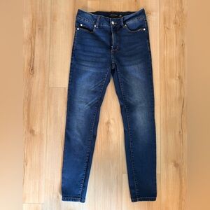 Tahari - Chloe Fit Solutions Skinny size 27